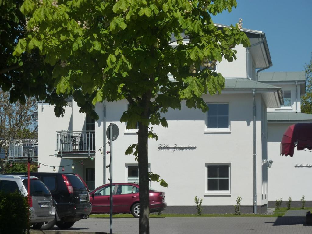Strandhotel Villa Louisa & Appartementhaeuser Villa Josephine Und Villa Christine Juliusruh Eksteriør billede